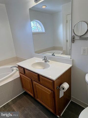 12947 TAXI DR, Woodbridge, VA 22193