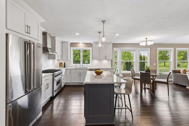 3595 Rae Lane, Woodbury, MN 55125