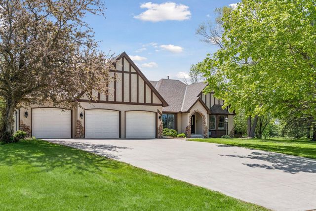 3595 Rae Lane, Woodbury, MN 55125