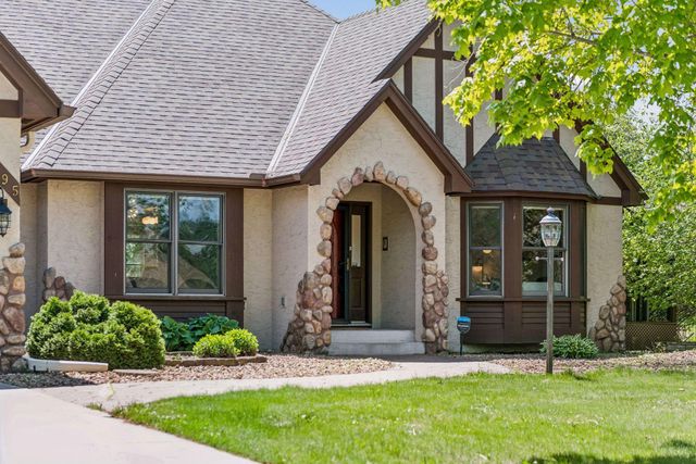 3595 Rae Lane, Woodbury, MN 55125
