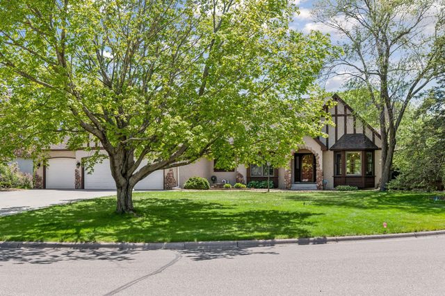 3595 Rae Lane, Woodbury, MN 55125