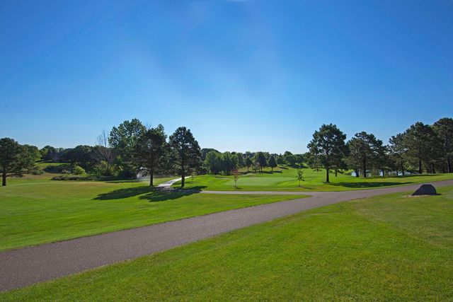3595 Rae Lane, Woodbury, MN 55125