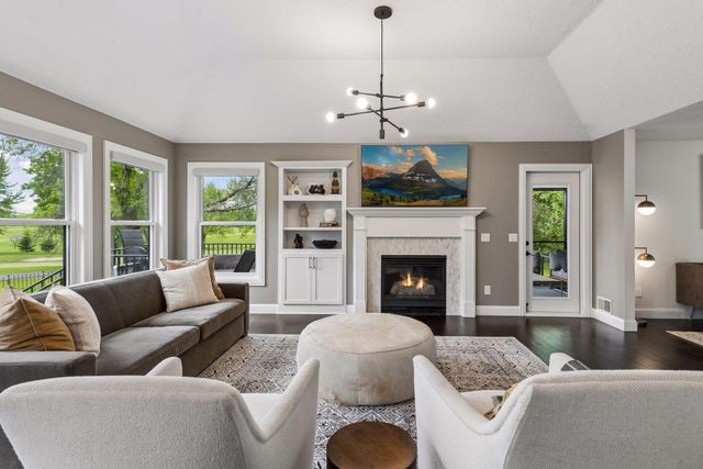 3595 Rae Lane, Woodbury, MN 55125