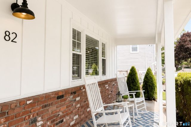 82 Three Lakes Drive, Stamford, CT 06902