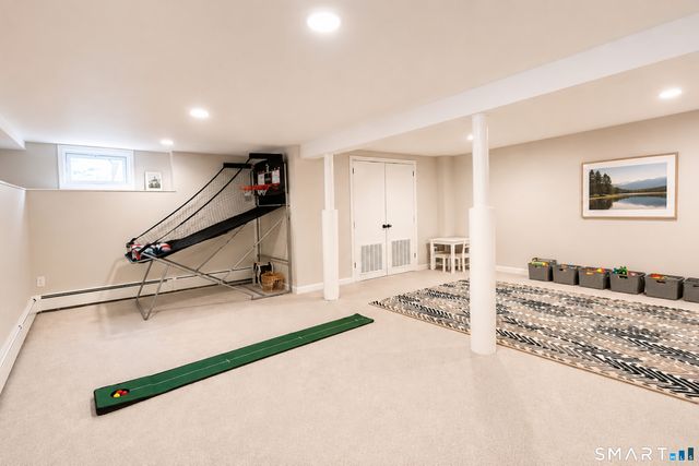 82 Three Lakes Drive, Stamford, CT 06902
