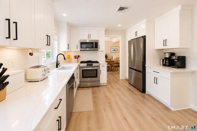82 Three Lakes Drive, Stamford, CT 06902