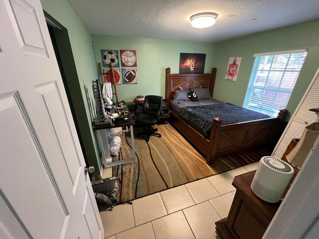 703 S A Street S, Lake Worth Beach, FL 33460