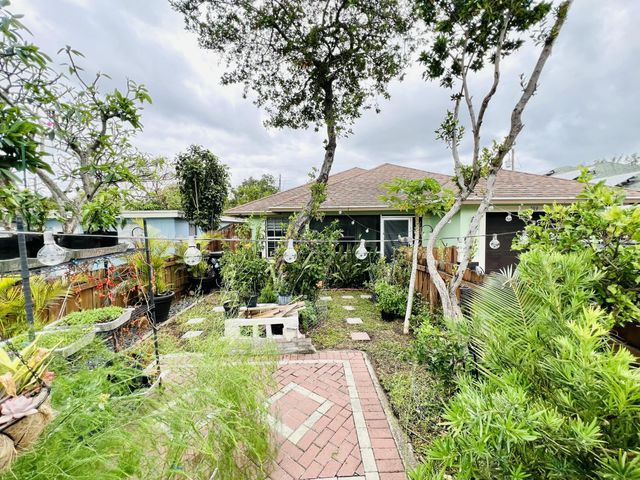 703 S A Street S, Lake Worth Beach, FL 33460