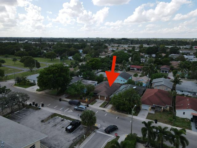 703 S A Street S, Lake Worth Beach, FL 33460