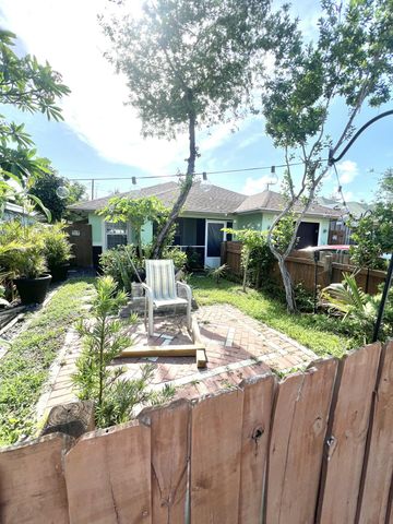 703 S A Street S, Lake Worth Beach, FL 33460