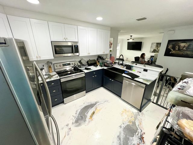 703 S A Street S, Lake Worth Beach, FL 33460