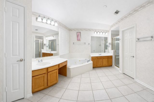 8108 locust Street, Irving, TX 75063