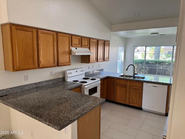 7118 E MESETO Avenue, Mesa, AZ 85209