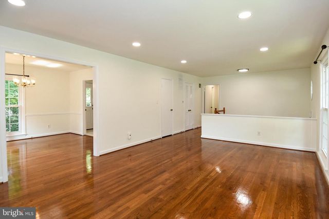 7513 SEBAGO RD, Bethesda, MD 20817