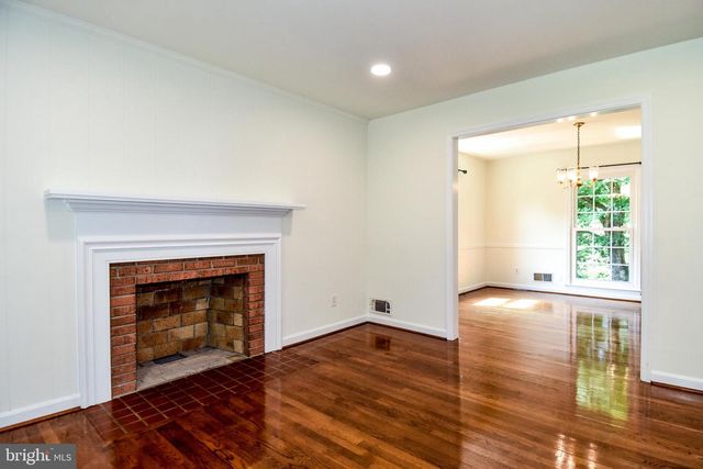 7513 SEBAGO RD, Bethesda, MD 20817