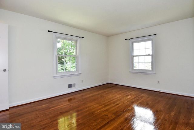 7513 SEBAGO RD, Bethesda, MD 20817