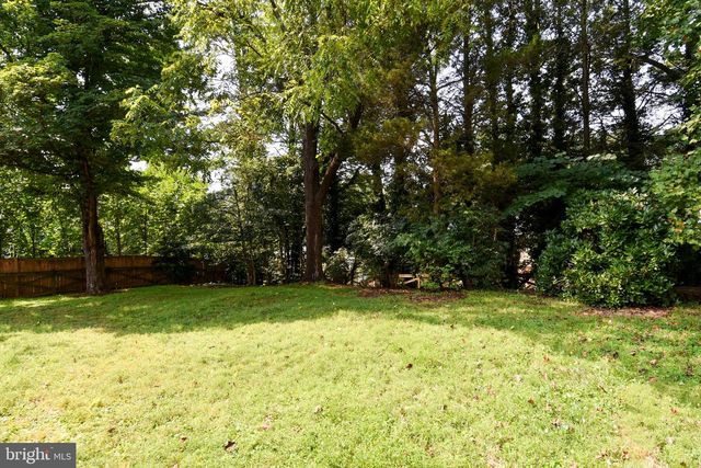 7513 SEBAGO RD, Bethesda, MD 20817