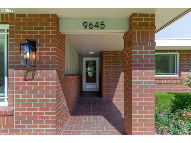 9645 Sw EAGLE Ct, Beaverton, OR 97008