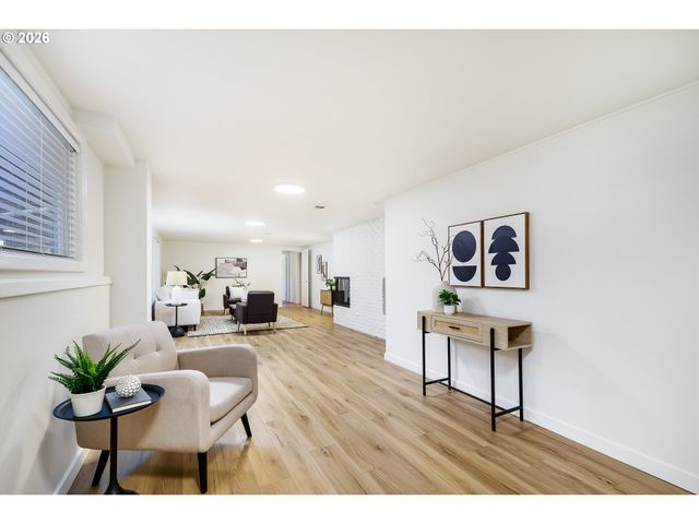 9645 Sw EAGLE Ct, Beaverton, OR 97008
