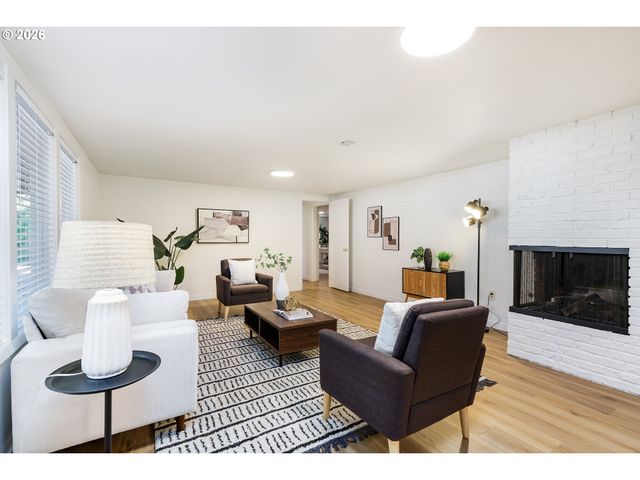 9645 Sw EAGLE Ct, Beaverton, OR 97008