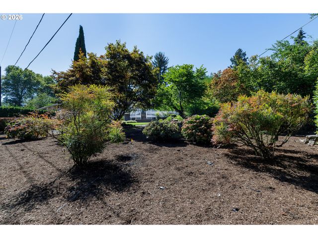 9645 Sw EAGLE Ct, Beaverton, OR 97008