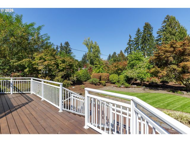 9645 Sw EAGLE Ct, Beaverton, OR 97008