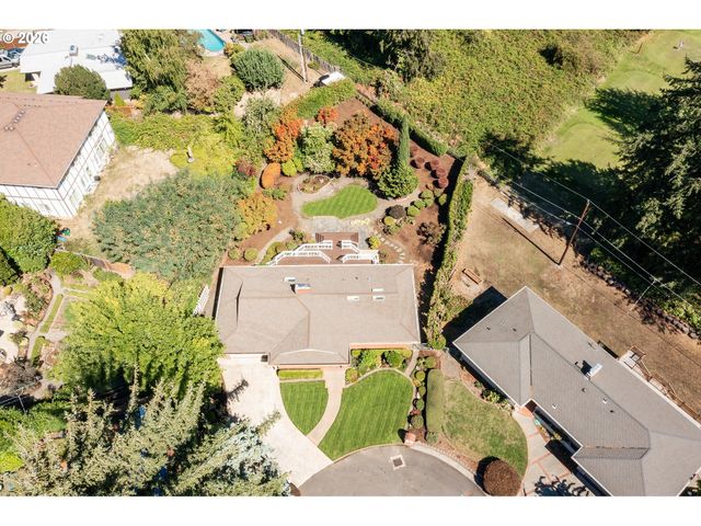 9645 Sw EAGLE Ct, Beaverton, OR 97008