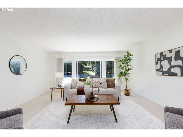 9645 Sw EAGLE Ct, Beaverton, OR 97008