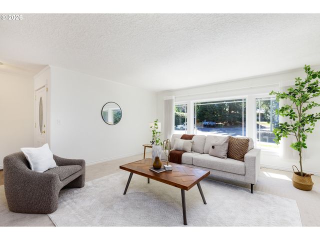9645 Sw EAGLE Ct, Beaverton, OR 97008