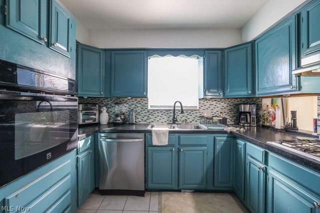 6787 Anthony Lane, Parma Heights, OH 44130