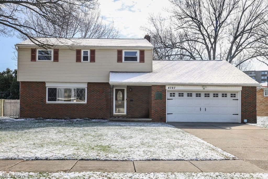 6787 Anthony Lane, Parma Heights, OH 44130