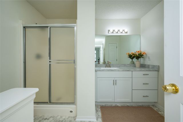 5418 Longview Court 1, Johnston, IA 50131