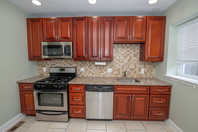 3421 CRAWFORD ST, Philadelphia, PA 19129