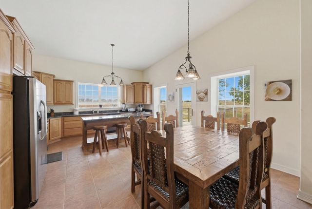 5255 Ganske Road, Burton, TX 77835