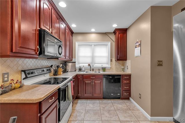 1230 Wyoming Avenue, Niagara Falls, NY 14305