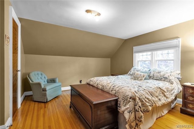1230 Wyoming Avenue, Niagara Falls, NY 14305