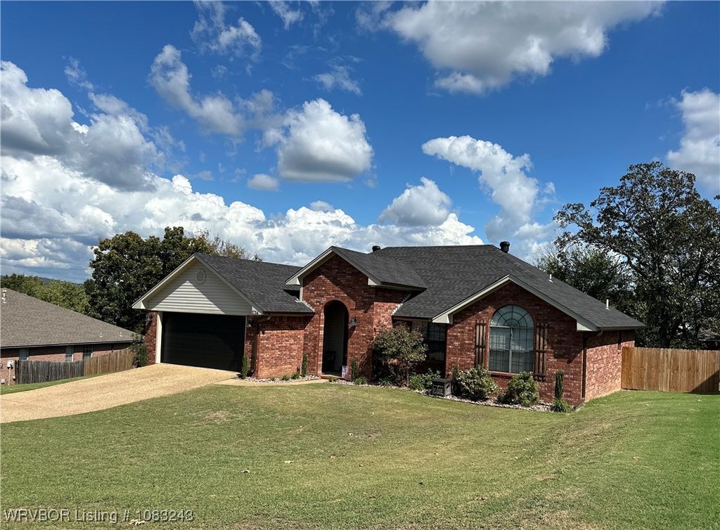 1714 River Ridge Road, Van Buren, AR 72956