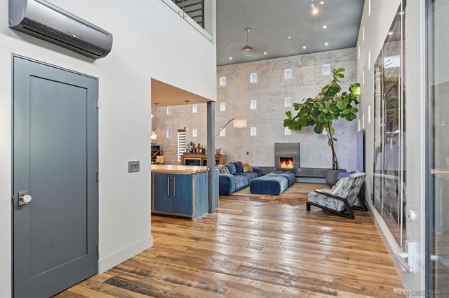 4065 Brant St, San Diego, CA 92103