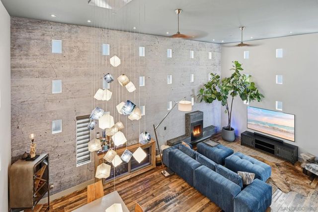 4065 Brant St, San Diego, CA 92103