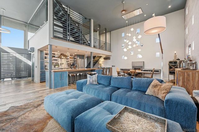 4065 Brant St, San Diego, CA 92103