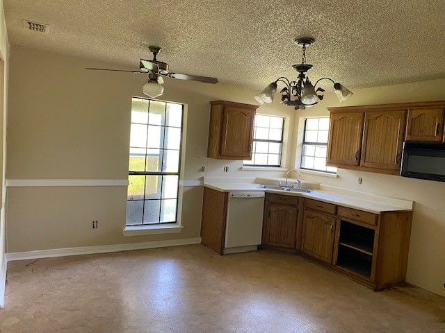 126 oak Street, Lancaster, TX 75146