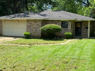 126 oak Street, Lancaster, TX 75146