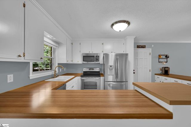900 Cricket Lane, Anderson, SC 29621