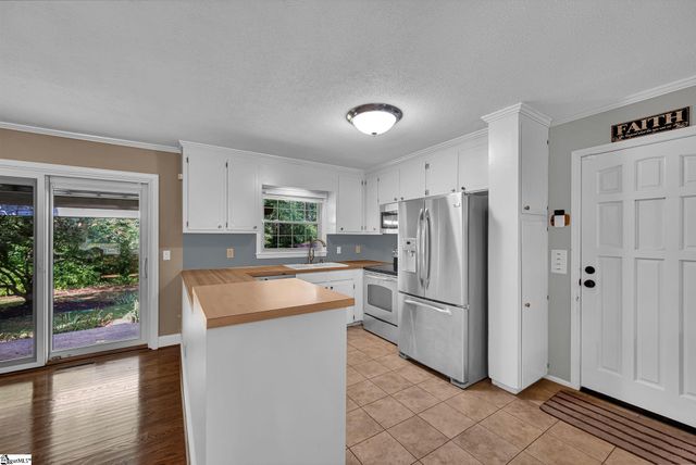 900 Cricket Lane, Anderson, SC 29621