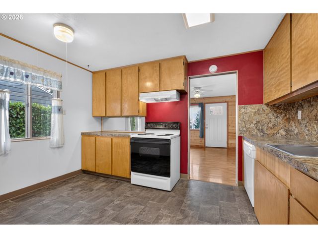 1311 E 32ND Ave, Vancouver, WA 98661