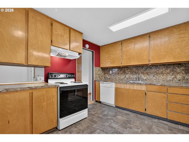 1311 E 32ND Ave, Vancouver, WA 98661