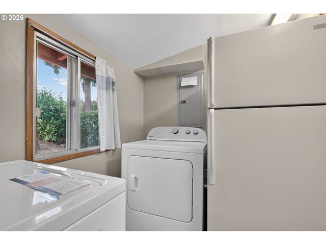 1311 E 32ND Ave, Vancouver, WA 98661