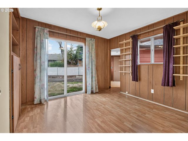 1311 E 32ND Ave, Vancouver, WA 98661