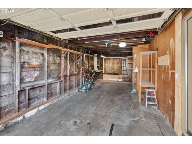 1311 E 32ND Ave, Vancouver, WA 98661
