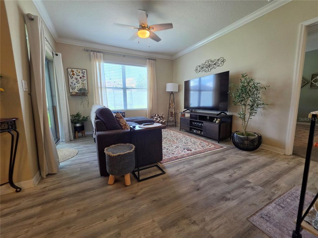 Image 5 of property listing at 1762 BROCKRIDGE ROAD, Kissimmee, FL 34744